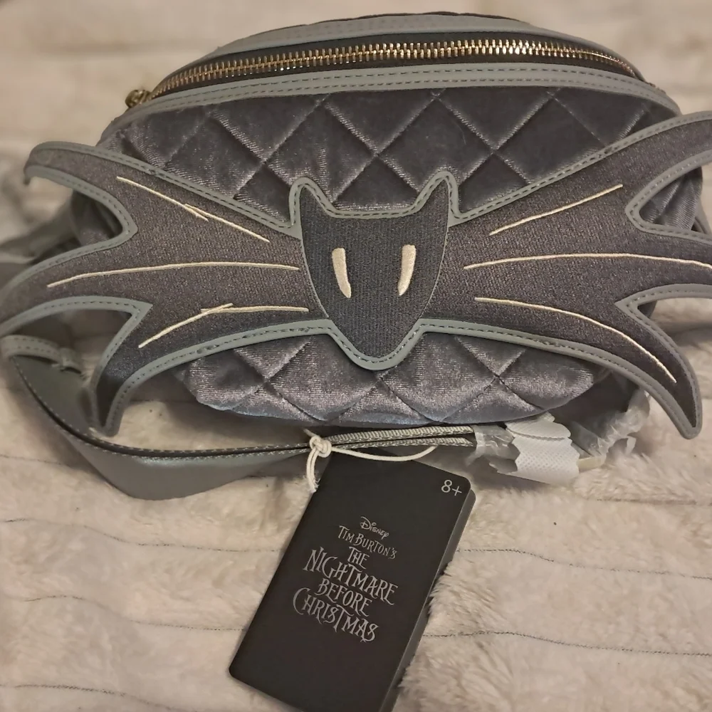 New With Tags Loungefly NBC Jack Skellington Bow Tie Velvet Belt Bag